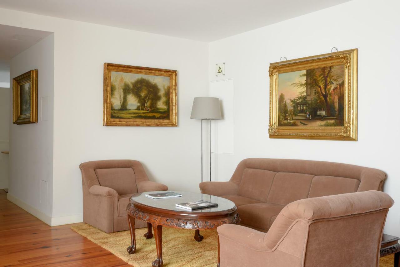 Sundial Gardens & Suites