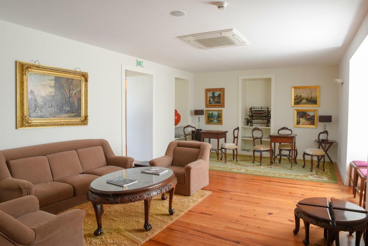 Sundial Gardens & Suites