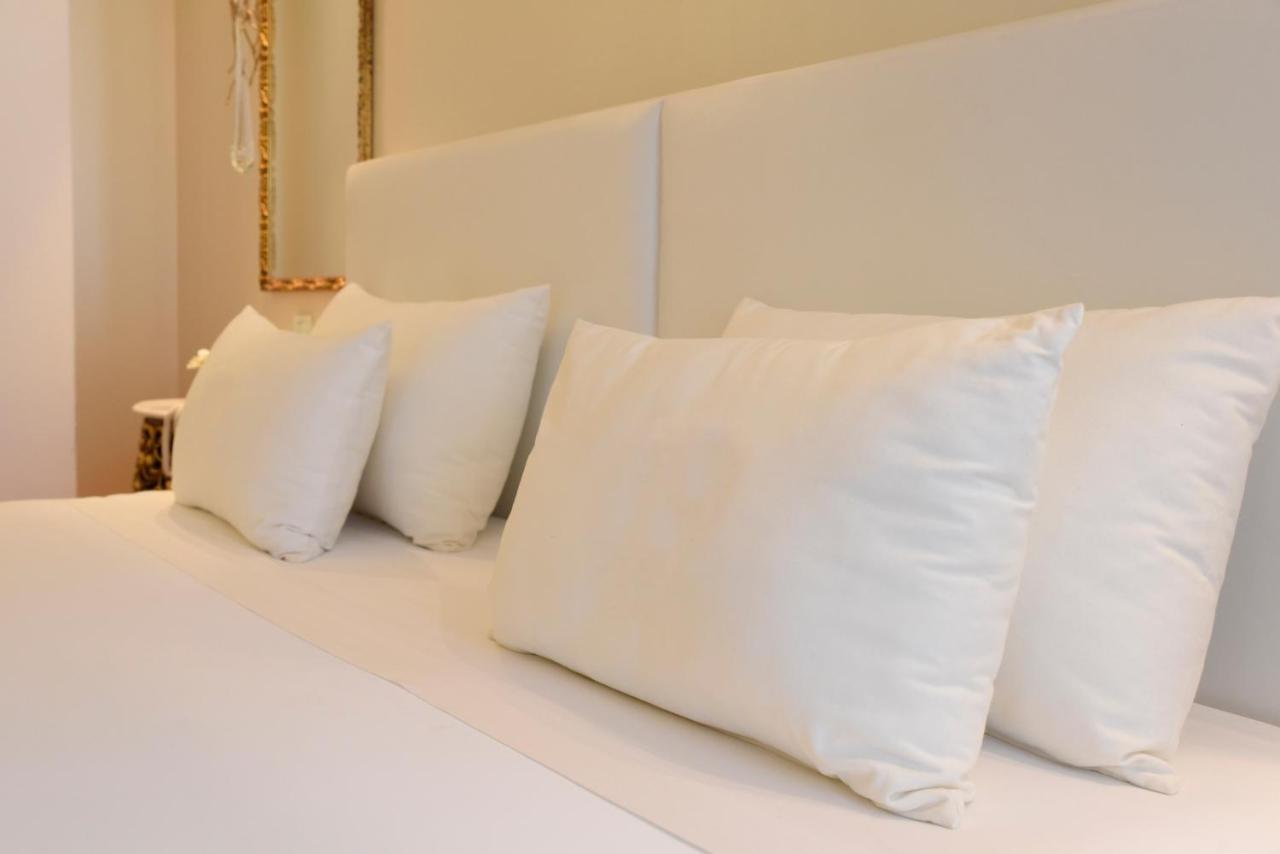 Gasthuis Sundial Gardens & Suites Sandim